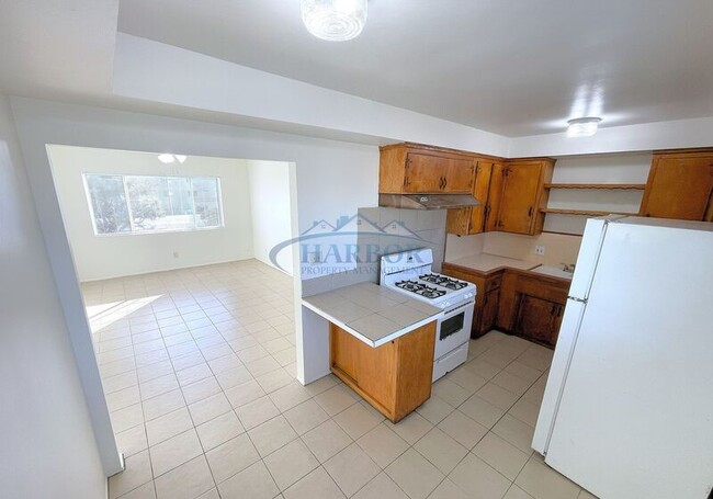 1711 N Avalon Blvd Unit 5