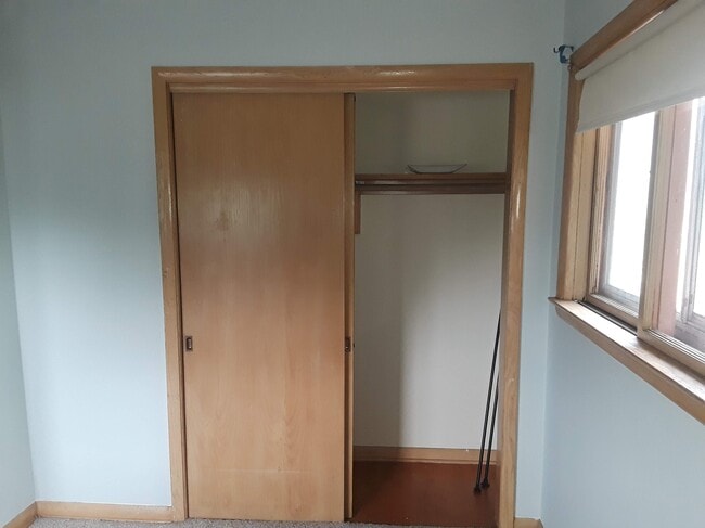 6633 W Villard Ave Unit Upstairs Unit