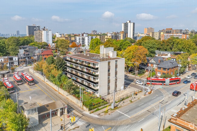 Photo - 1 Springhurst Ave