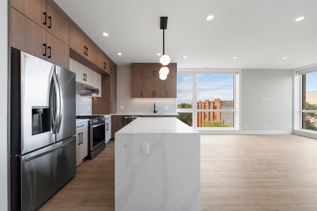 Photo - 2355 W Flournoy St