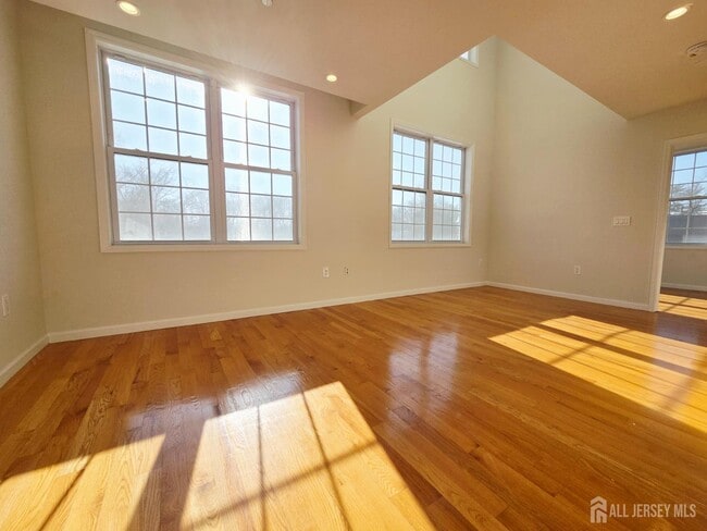 Photo - 120 Georges Rd Unidad 312