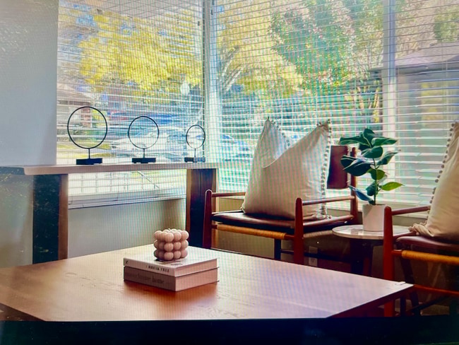 Photo - 2118 Browning Ave Unidad !