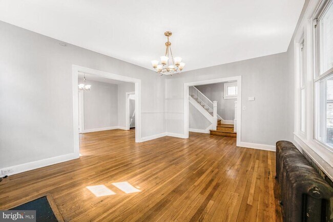 Photo - 3216 22nd St NE