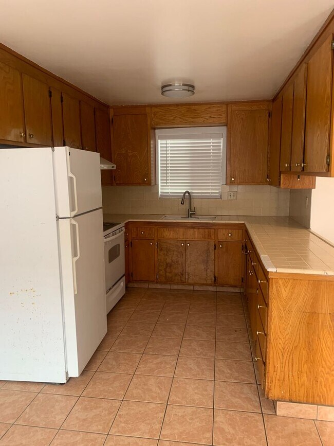 Photo - 1144-1146 90th Avenue Unidad 1146