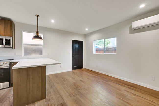 Photo - 1106 5th Ave Unit 3