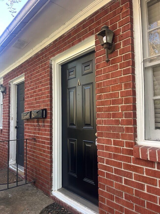 Photo - Available now. FULLY RENOVATED 2BR/1 BA Ho...