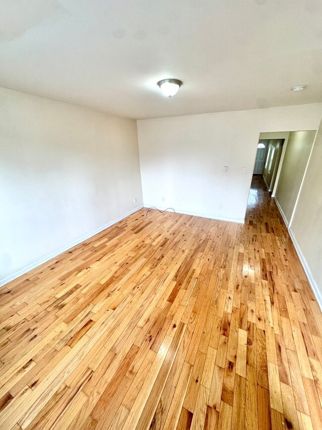 Photo - 235 N 7th St Unidad 235-1