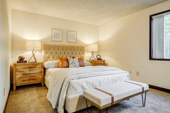 Photo - Spacious and immaculate one bedroom! Heat ... Unit 8