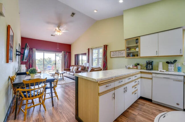 Kitchen ara - 555 Valley View Rd Unit F302