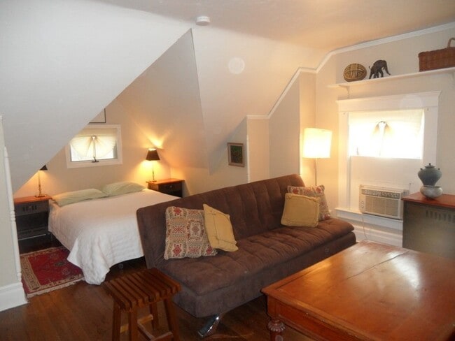 Photo - 717 W Huron St Unit 4