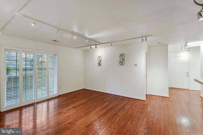 Photo - 2237 Lovedale Ln Unit 407D