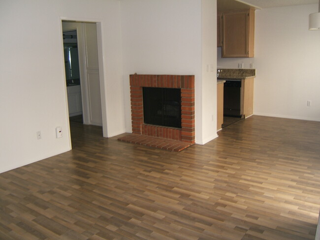 Building Photo - 1411 Westgate Ave Rental