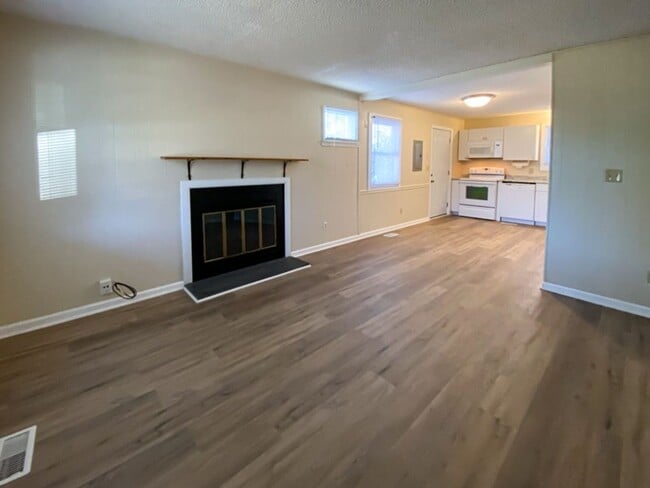413 A Yates Aly