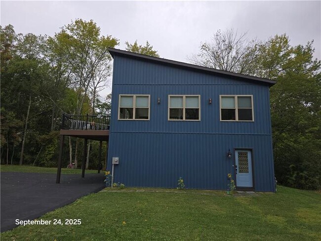 Photo - 416 S Eberhart Rd