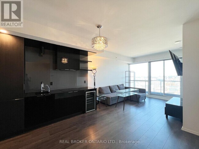 Photo - 70 Temperance St Unité 4717