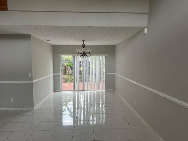 Photo - Single Family house in Silver Lakes - Pemb...
