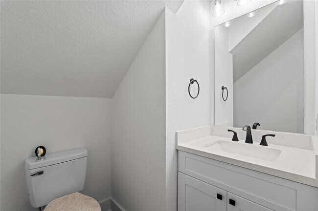 Photo - 1222 Mcneil St