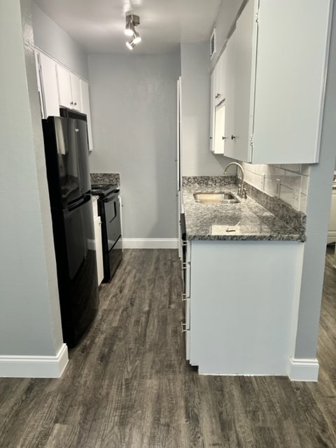 Photo - Hampton Gardens