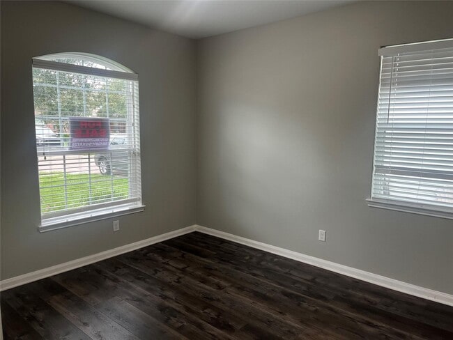 Photo - 5003 Arbury Hill Ln
