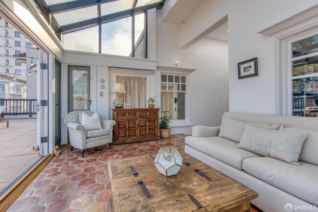 Photo - 1244 Washington St