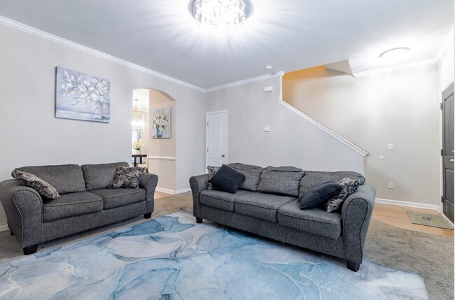 Photo - Updated 3BR Townhouse with Kitchen Island & Walk-In Closets