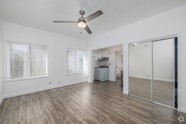 Interior Photo - Windsor Court