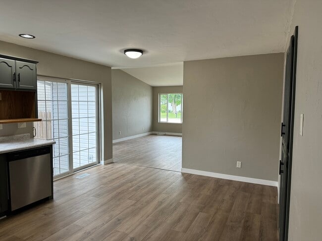 Photo - 1941 S 35th St