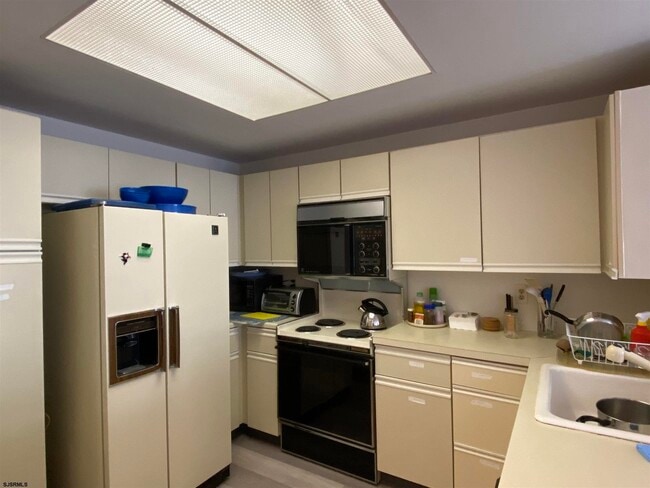 Photo - 3101 Boardwalk Unit 2808-1