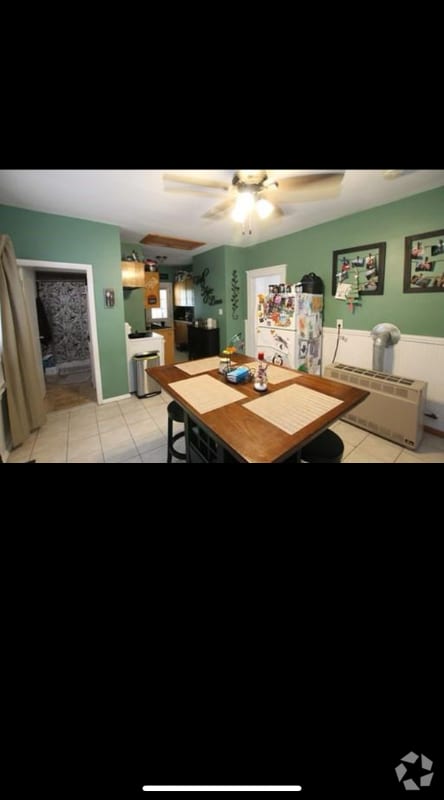 Building Photo - 71 Chilmark St Rental