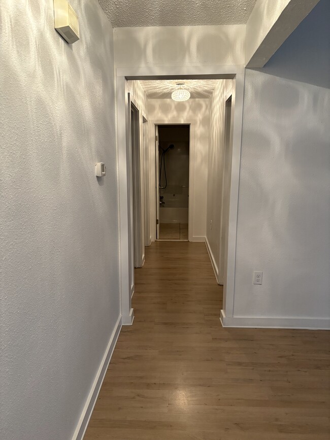 Photo - 4006 Hillside Dr
