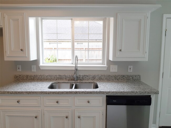 Photo - 1706 Calveryman Ln
