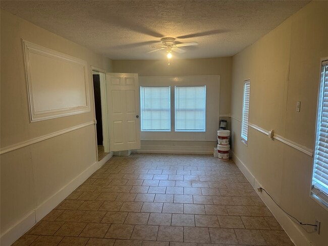 Photo - 9301 Chesterfield Dr