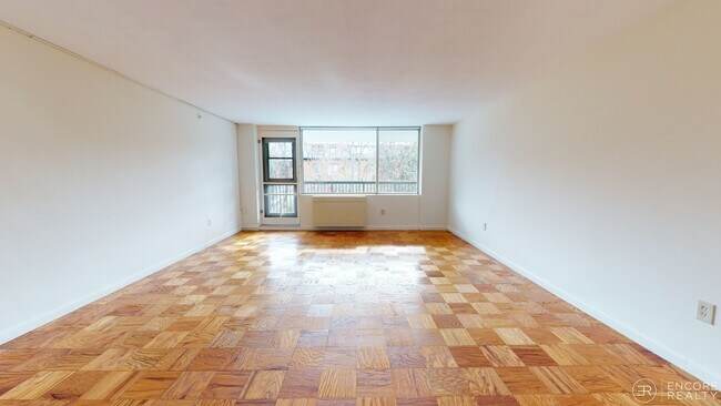 101 Monmouth St Unit 915