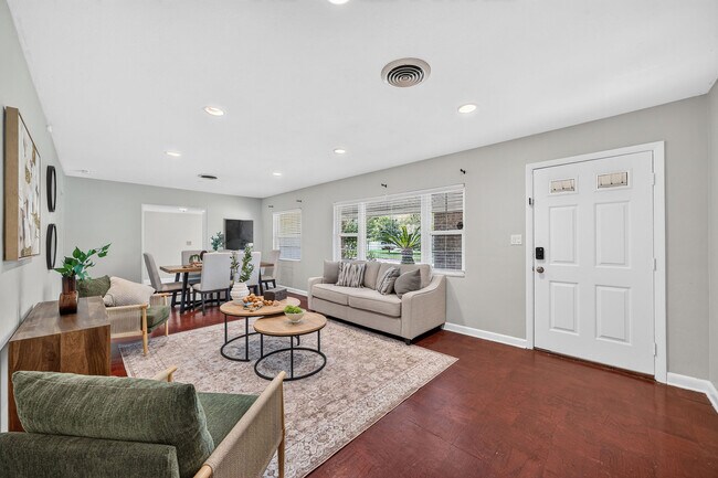 Photo - 1448 Cumbie St