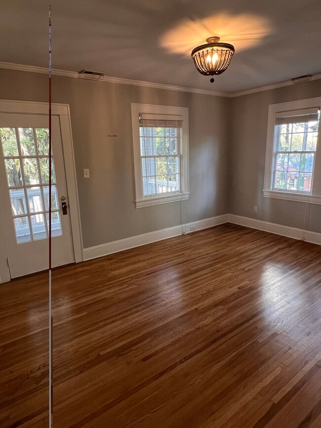Photo - 124 N Laurel Ave Unit Charming Elizabeth Condo