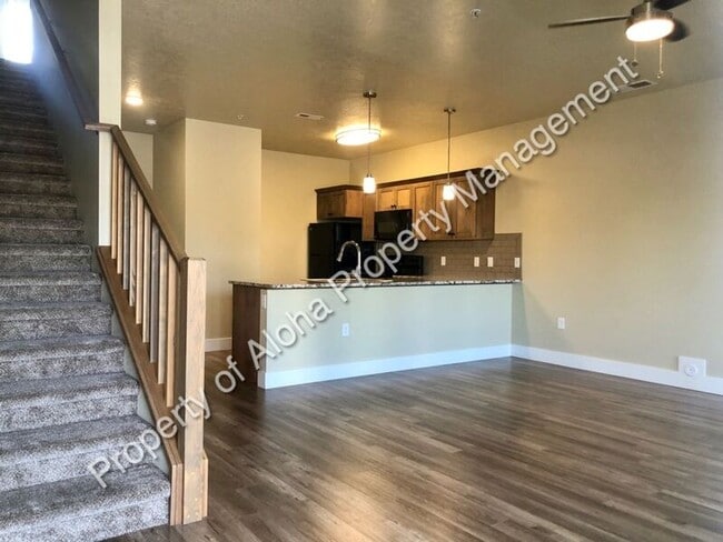 3526 E Grand Forest Dr