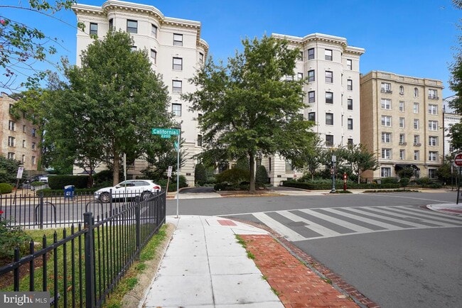 Photo - 2205 California St NW Apartment Unit 301