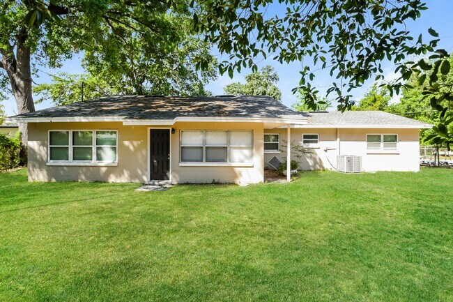 3703 Auburndale Ave - 3703 Auburndale Ave House