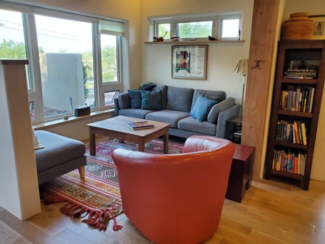 Photo - 115 Valencia Rd Unit Studio Suite