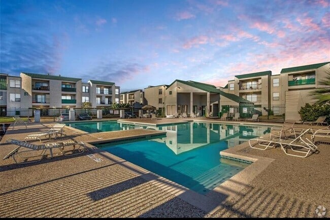 Building Photo - 2830 S Bartell Dr Unit 39 Rental