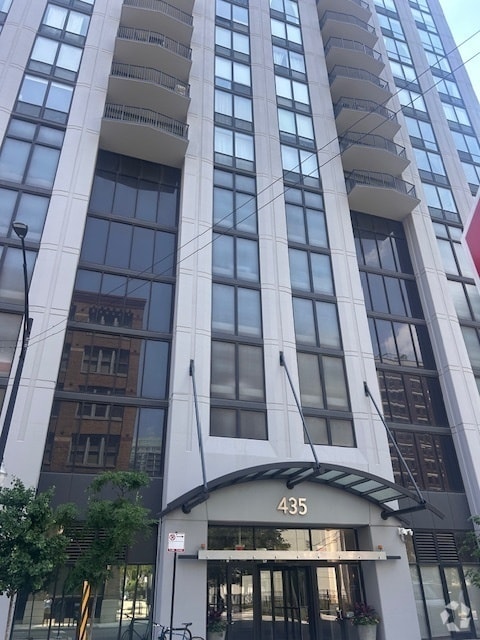 Building Photo - 435 W Erie St Unit 1206 Rental