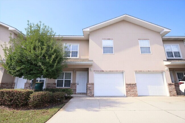 Photo - "Spacious 3-Bedroom Townhouse in Fort Walton Beach!"