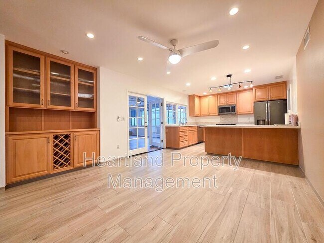 Photo - 7381 Laura Ct