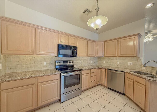 Photo - 1928 NW 157th St