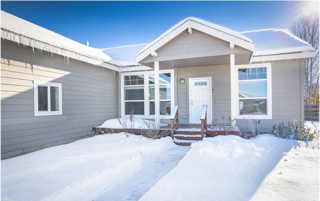 Photo - 911 Rachel Rd