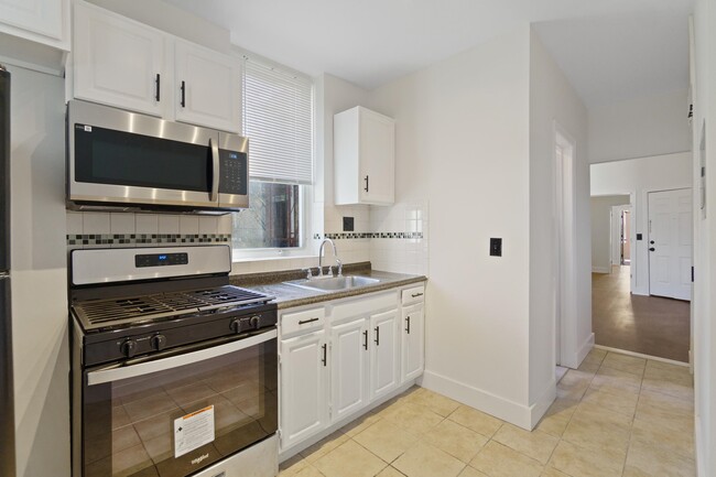Photo - 310 28th St Apartment Unit 4