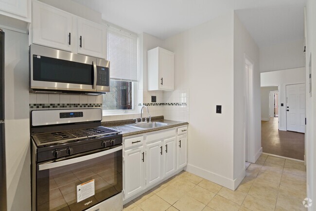 Building Photo - 310 28th St Unit 4 Rental