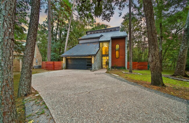 Building Photo - 140 S Timber Top Dr