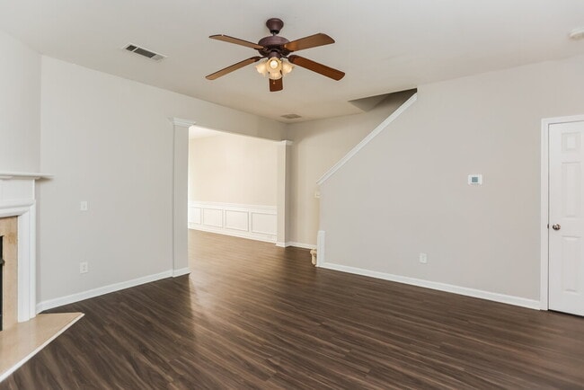Photo - 2044 Lakeshore Overlook Dr