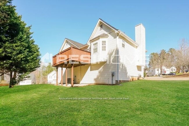 Photo - 6285 Hampstead Ln